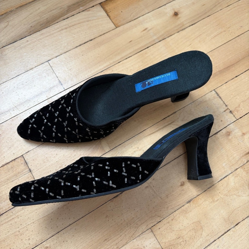 Vintage Blue Dragon‎ Black Jeweled Velvet Heels Women's Size 7